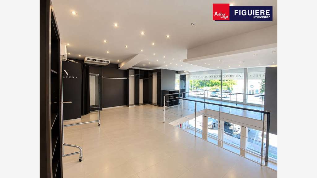 Local 150m² à vendre ou à louer ZAC des Étangs