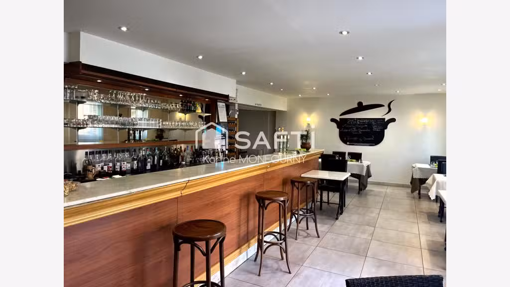 Vente local commercial et habitation à St-Quentin
