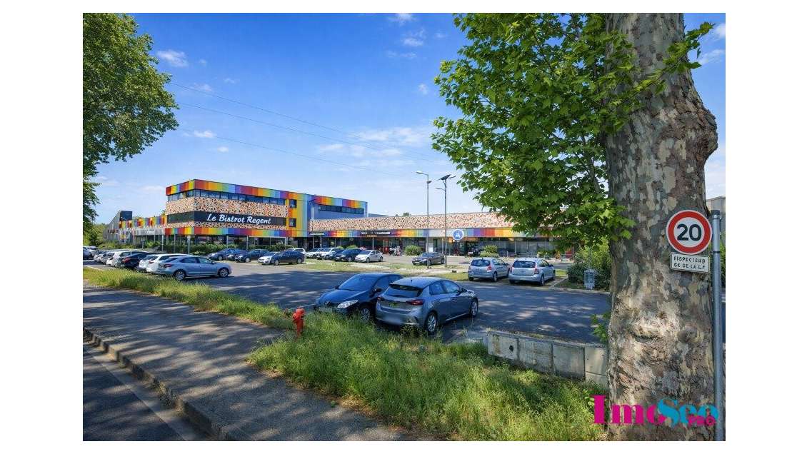 Vente local commercial 325m² en ZAC Sainte-Eulalie