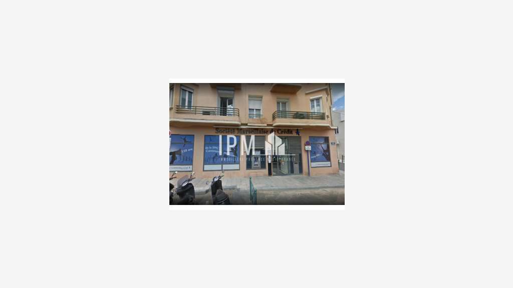A vendre local commercial 160m² à Sainte-Maxime