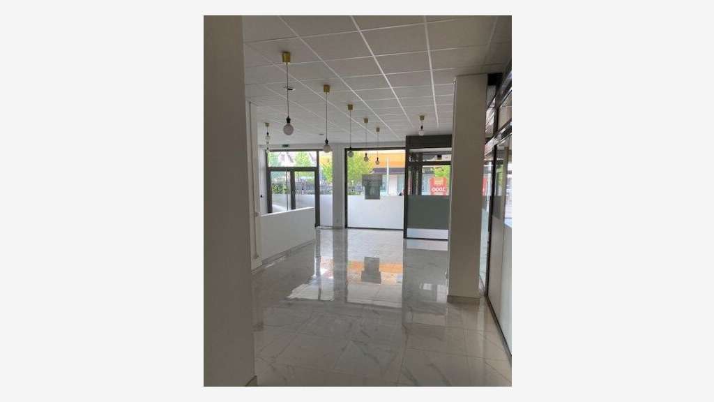 Vente local 87m² dans galerie à Schiltigheim