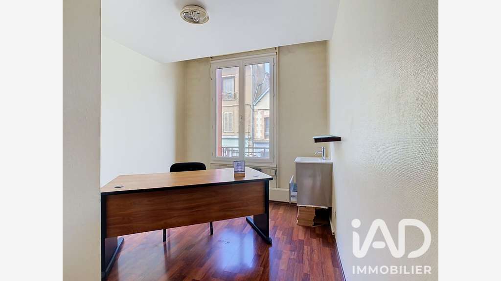 Vente local commercial 177m² à Sézanne centre