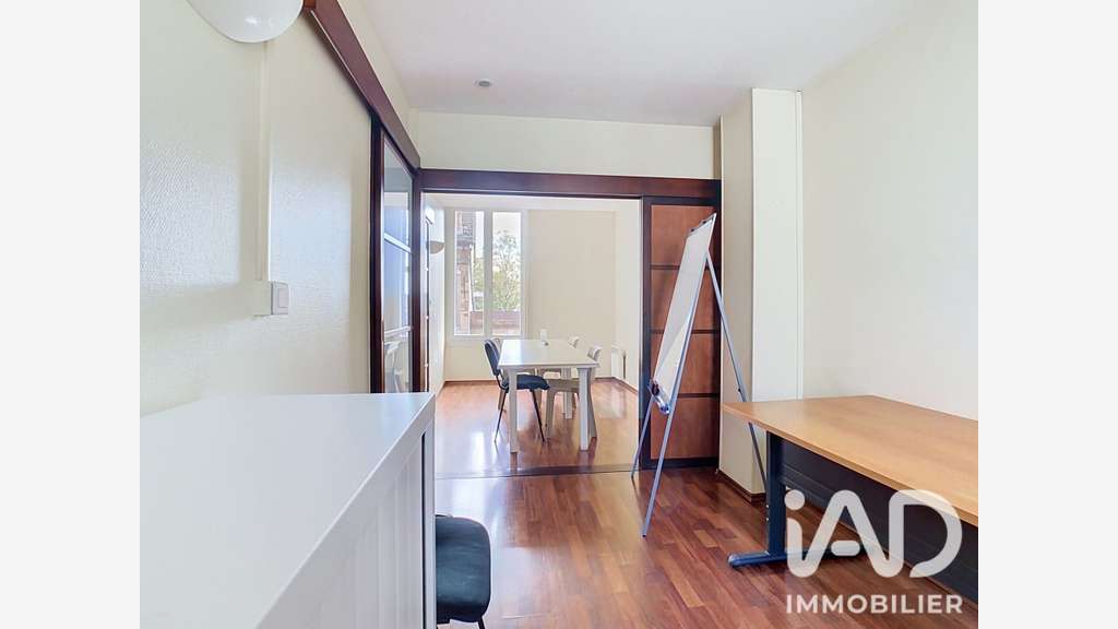 Vente local commercial 177m² à Sézanne centre