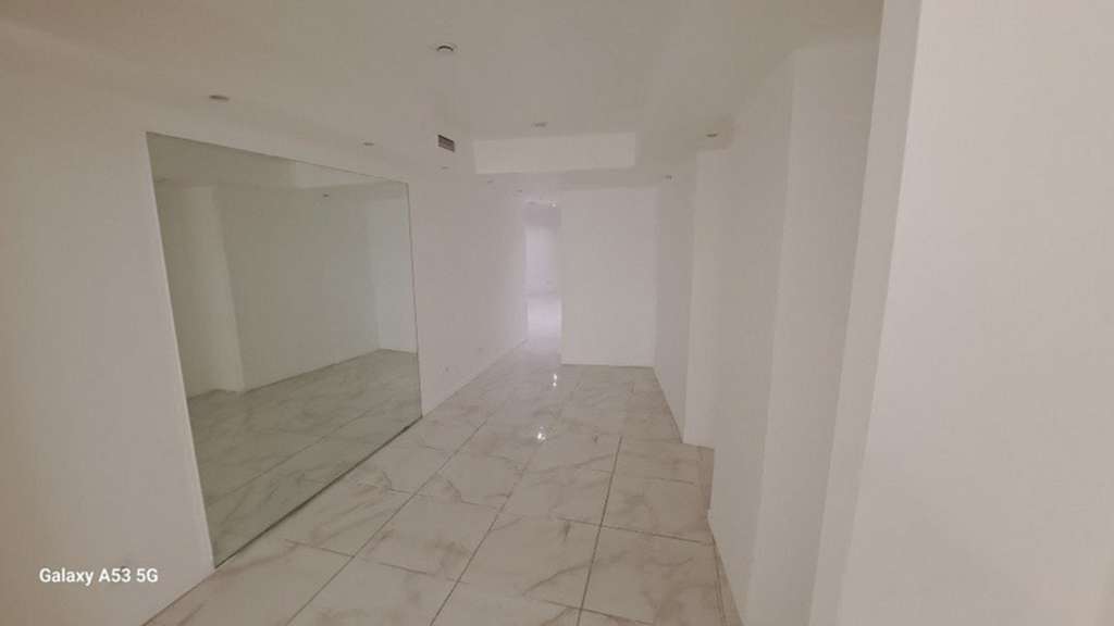 Vente local commercial rénové 100m² à Tarbes
