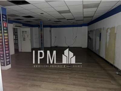 A vendre local commercial de 130m²à Toulon centre 