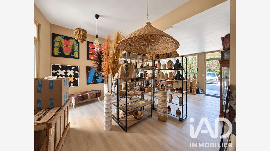 Vente local commercial 74m² à Sanary-sur-Mer