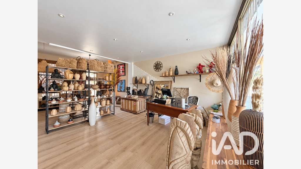 Vente local commercial 74m² à Sanary-sur-Mer