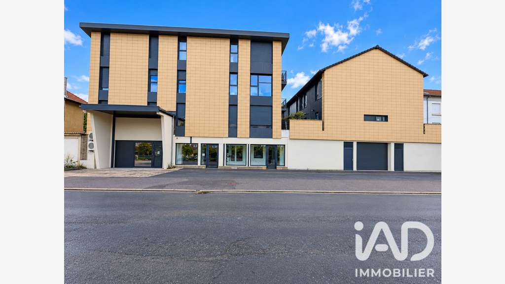 Vente local commercial 150m² à Val de Briey