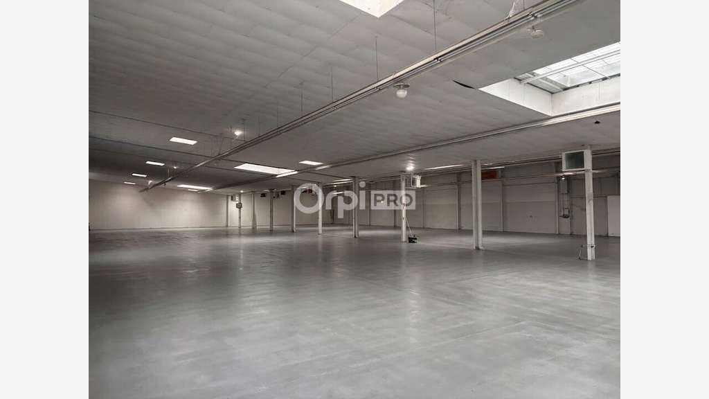 Très joli local commercial à vendre à Vedène D942
