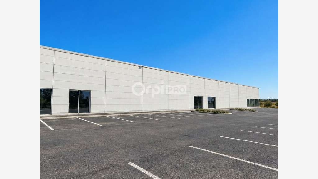 Très joli local commercial à vendre à Vedène D942