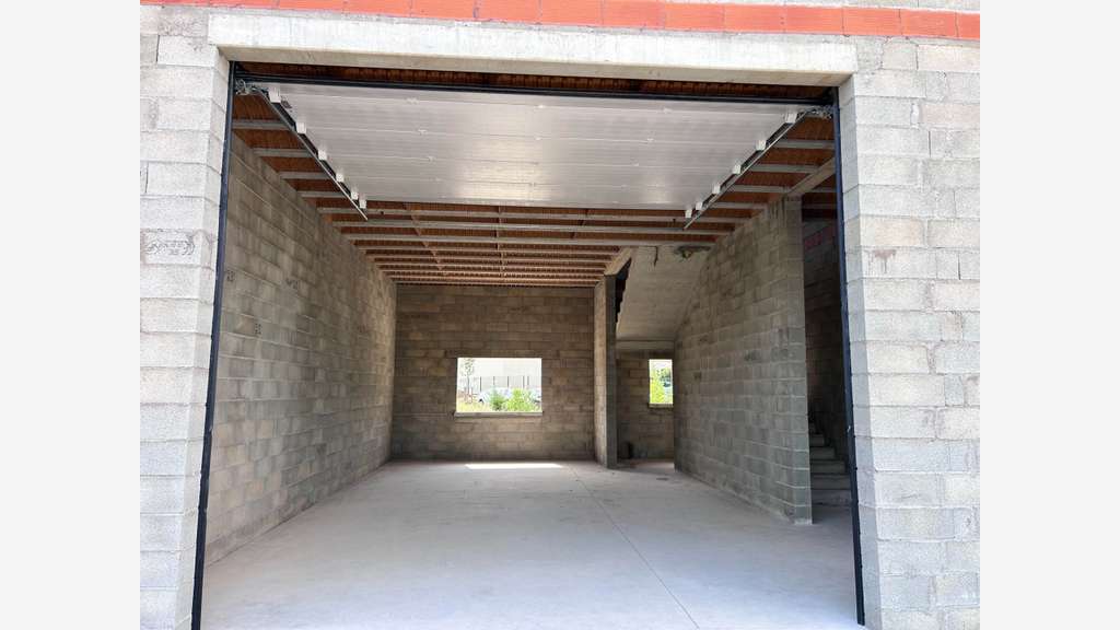Local commercial 375m² à vendre à Vinça