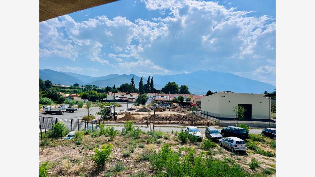 Local commercial 375m² à vendre à Vinça