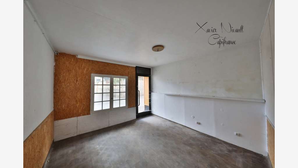 Local d'activité 300m² Saint Julien sur Reyssouze