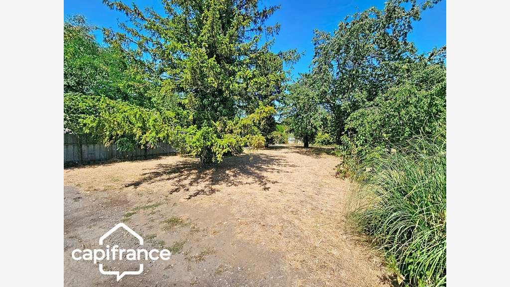 Local d'activité 260m² + logement 132m² à Thouars