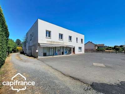 Local d'activité 260m² + logement 132m² à Thouars