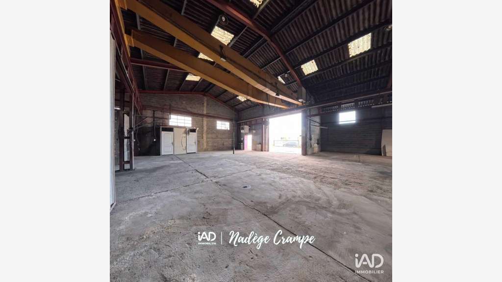 Vente local d'activités 702m² à Ibos