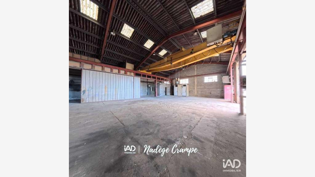 Vente local d'activités 702m² à Ibos