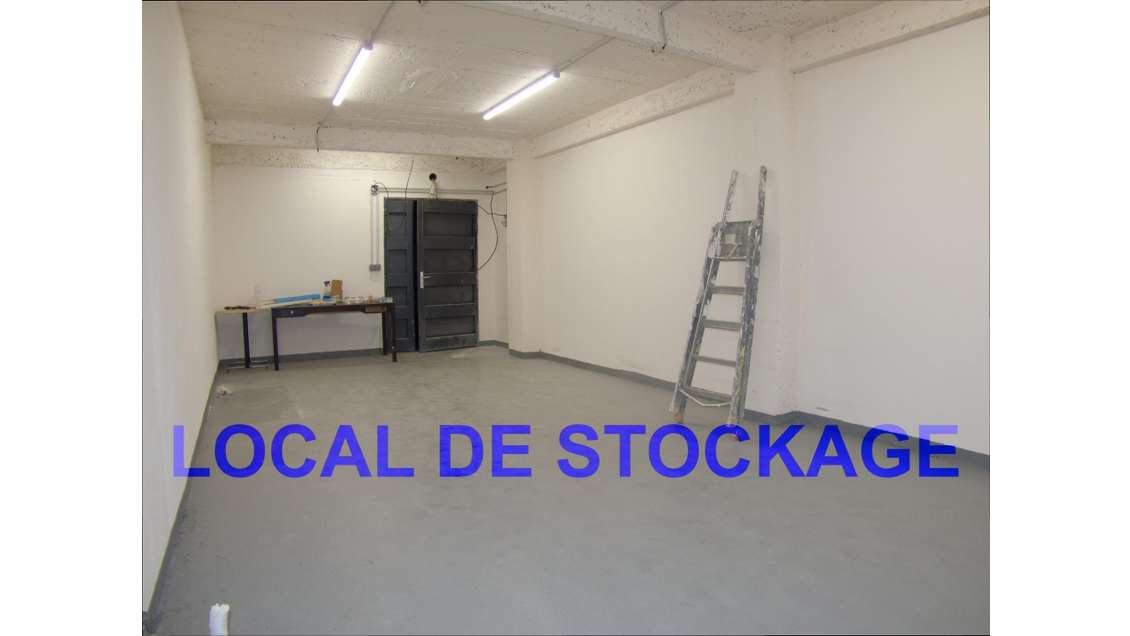 AV local stockage idéalement situé à Argenteuil