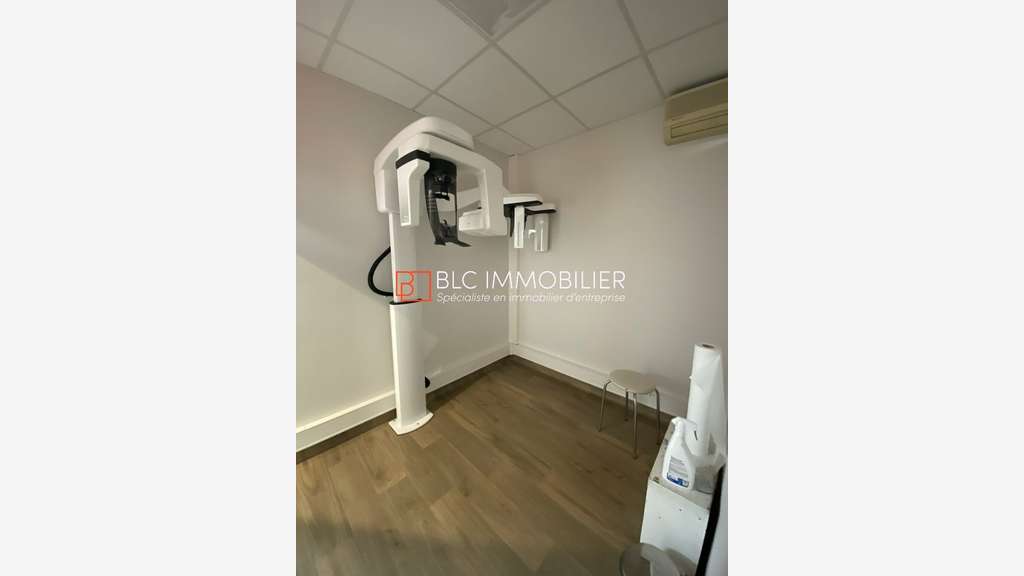 Local professionnel de 153m² à vendre Marseille 16