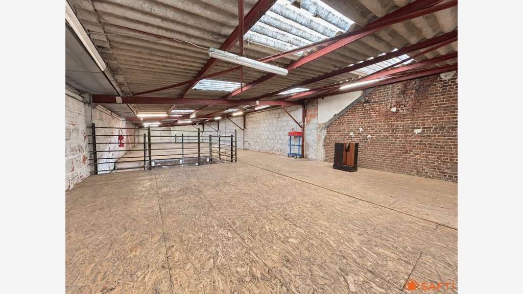 AV local 500m² sur 2 niveaux Bohain-en-Vermandois