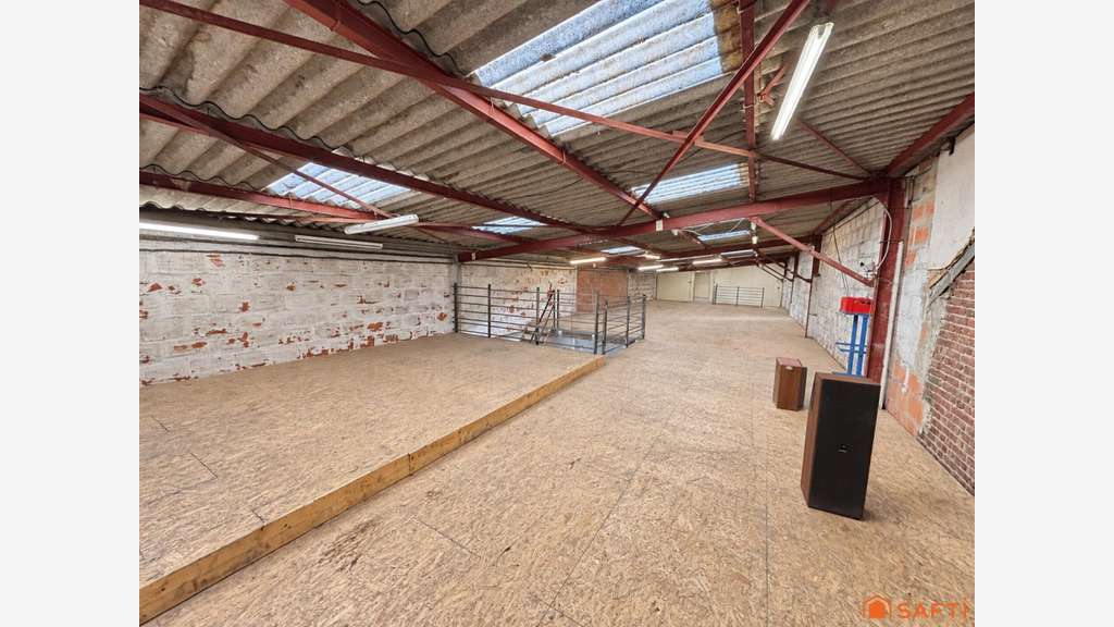 AV local 500m² sur 2 niveaux Bohain-en-Vermandois