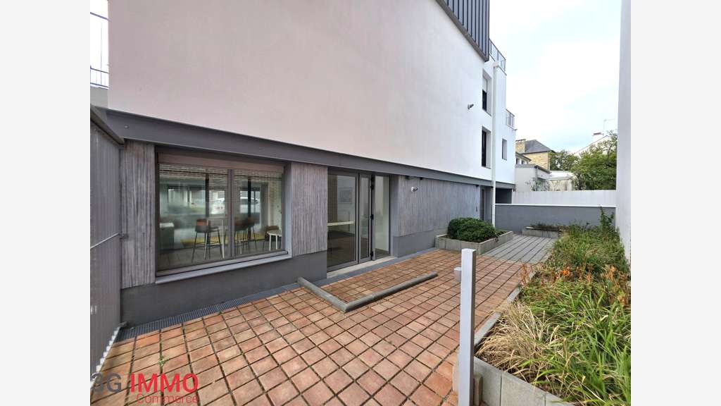 AV local professionnel 98m² à Rennes Bld de Vitré