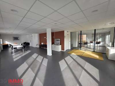 AV local professionnel 98m² à Rennes Bld de Vitré