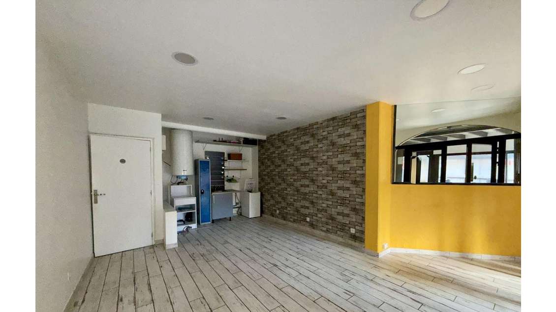 Vente local 30m² en bord de mer au Barcarès