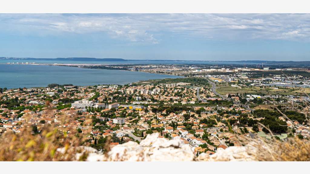 Local 246m² à vendre Rognac 13340