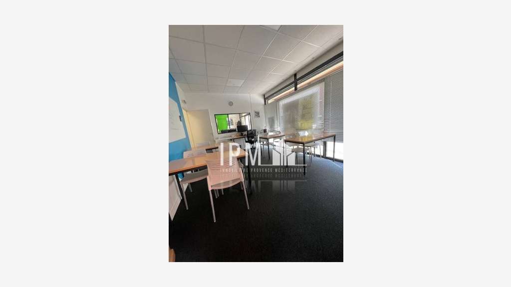 Local à vendre 57m² à Salon-de-Provence centre 