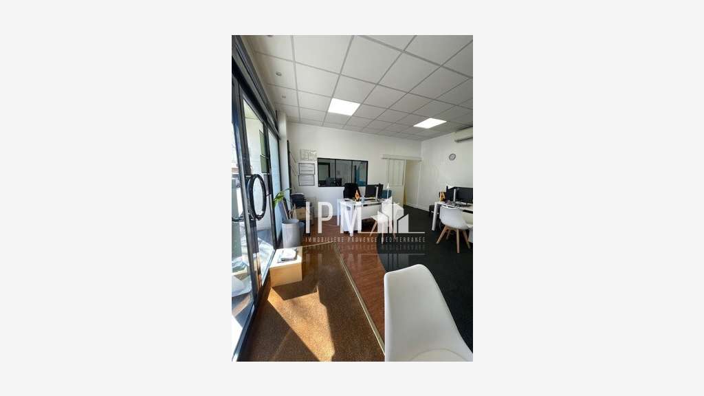 Local à vendre 57m² à Salon-de-Provence centre 