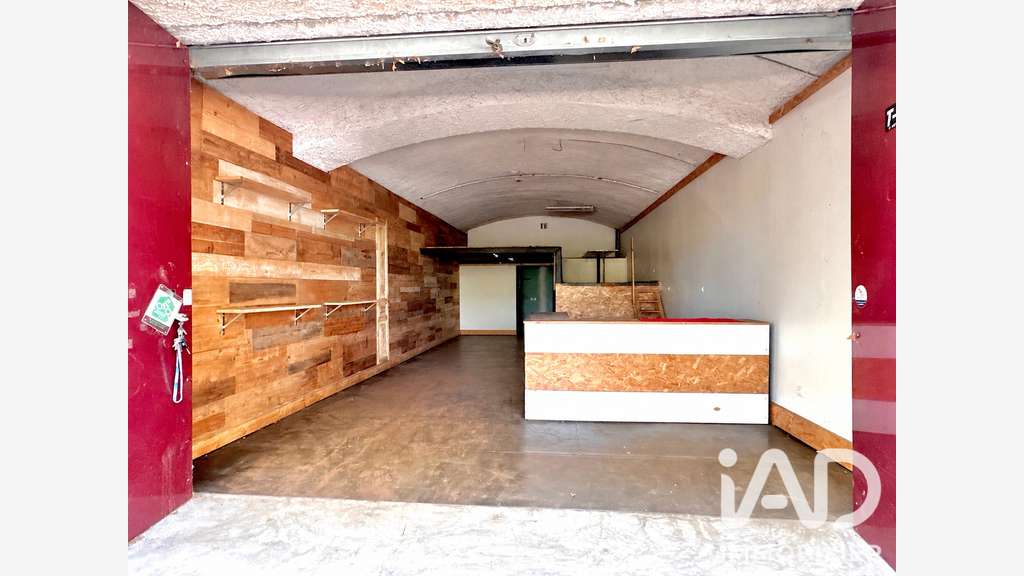 Vente local commercial 72m²  à Bourg-Saint-Andéol