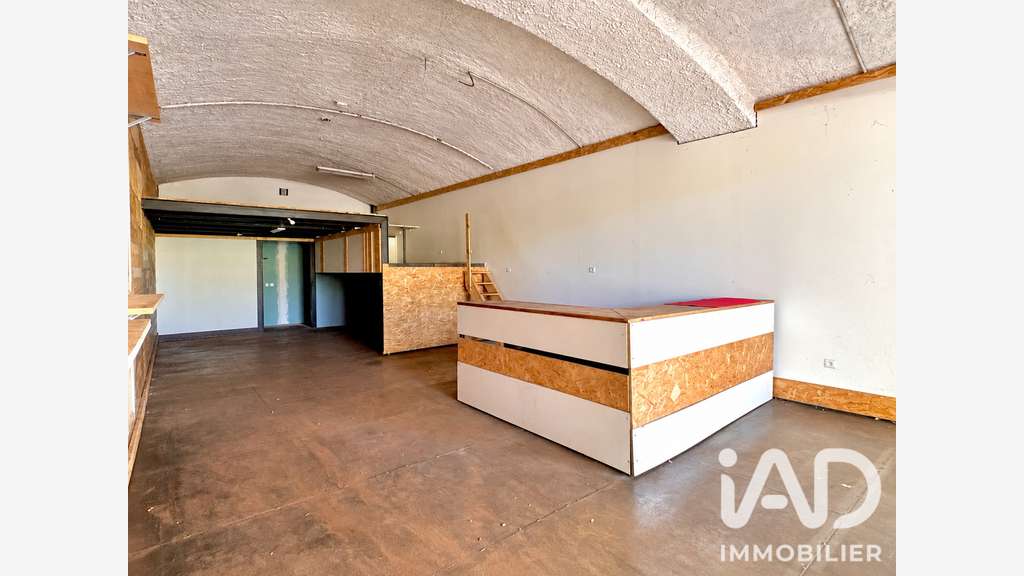 Vente local commercial 72m²  à Bourg-Saint-Andéol