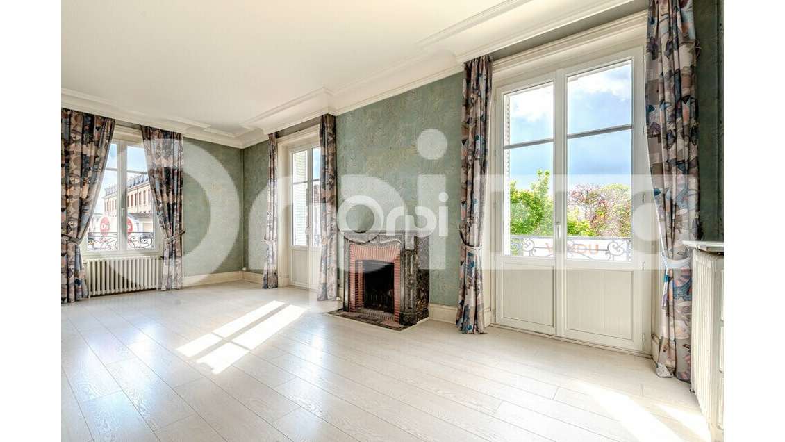 Vente local à usage de bureau à Limoges