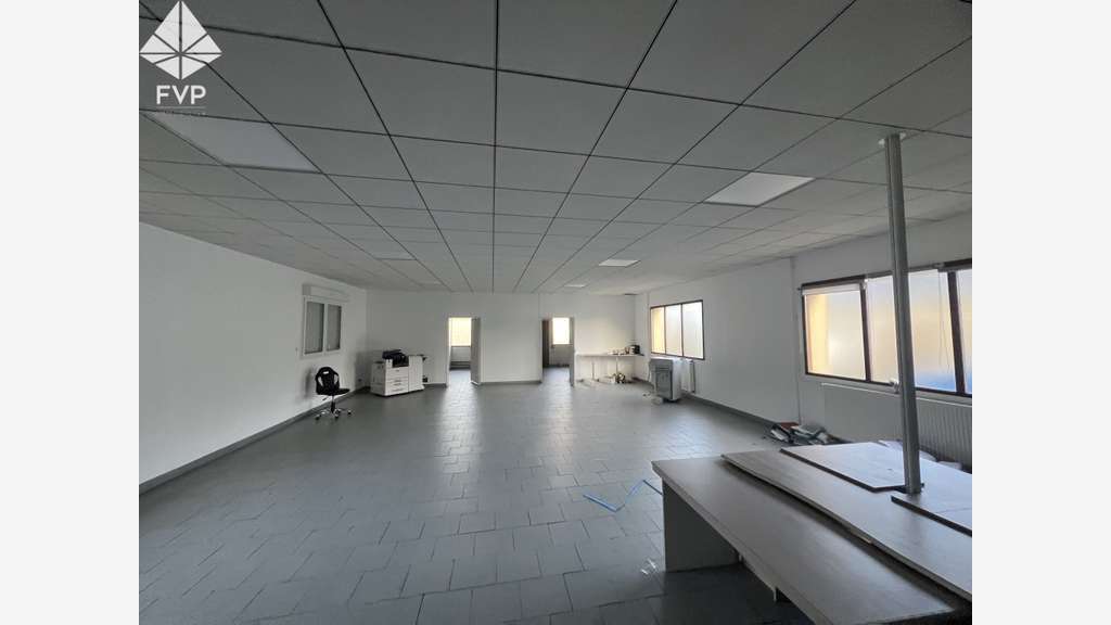 Vente bureaux 260m² à Épreville centre