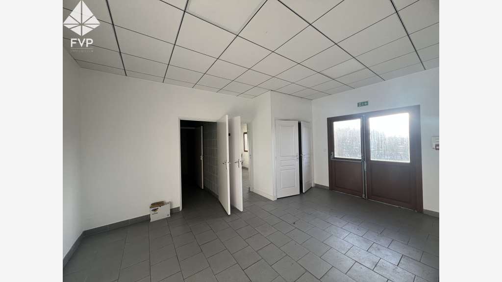 Vente bureaux 260m² à Épreville centre