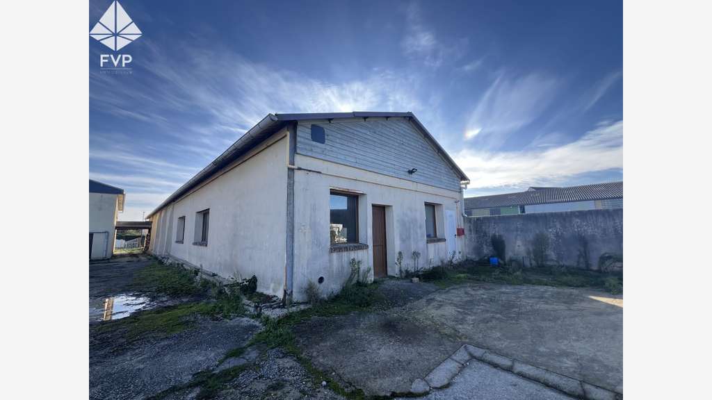 Vente bureaux 260m² à Épreville centre