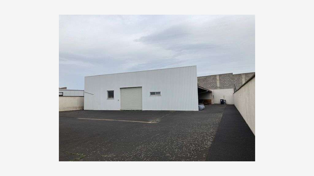Locaux d'activité à vendre à Issoire ZI des Listes