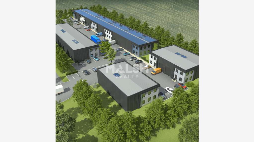 Vend locaux d'activités de 3759m² à Saint Rémy