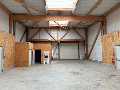 A vendre local artisanal 200m² au Nord d'Angers
