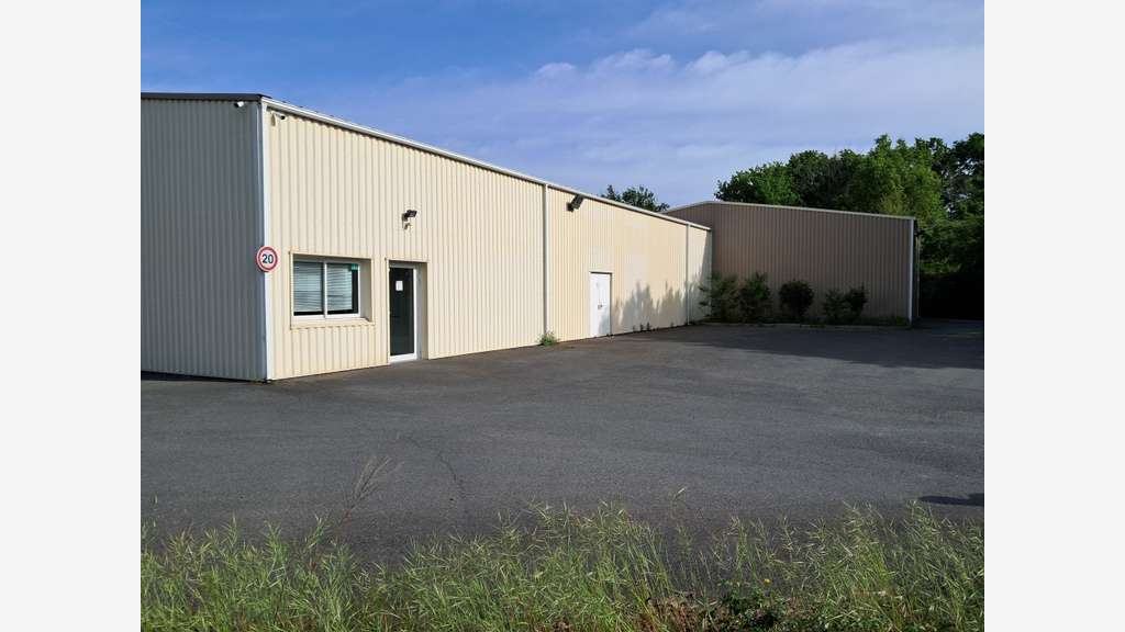 Vente entrepôt 723m² sur 2.2ha proche A63 Landes