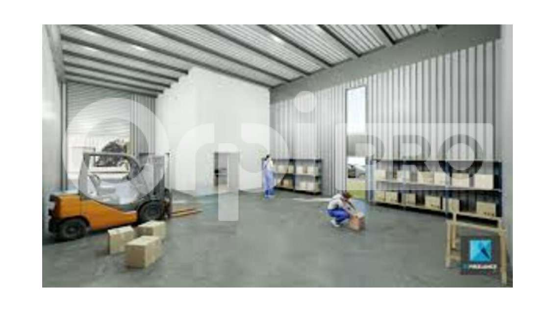 Local d'activité 800m² à vendre à Fareins