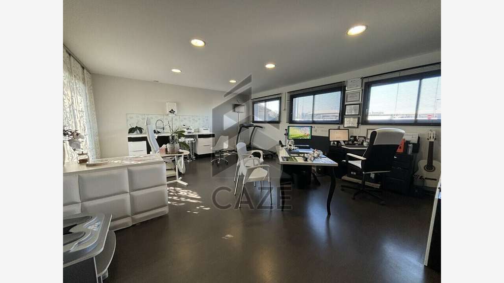 Vente cabinet médical 100m² Fargues-Saint-Hilaire