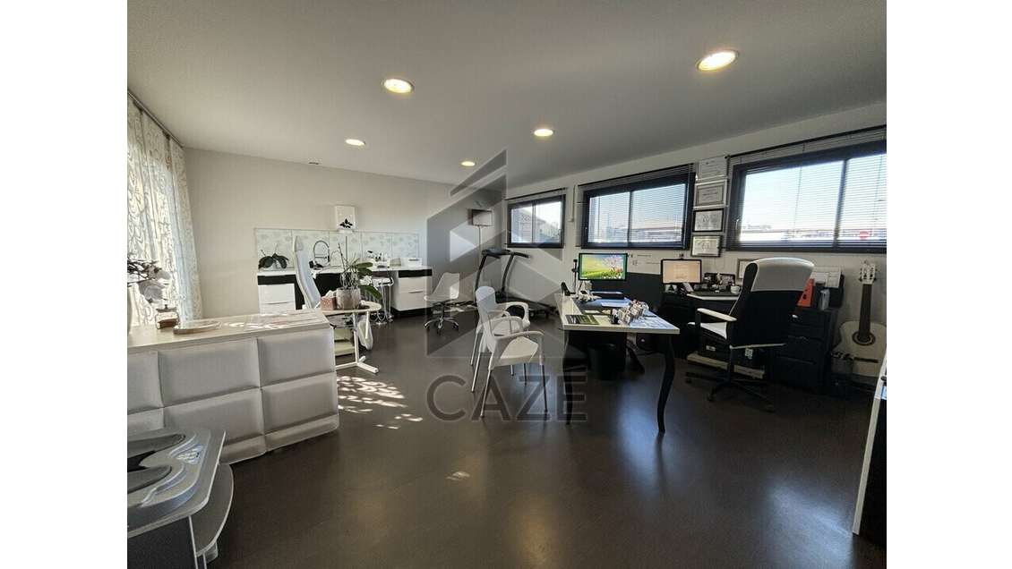 Vente cabinet médical 100m² Fargues-Saint-Hilaire