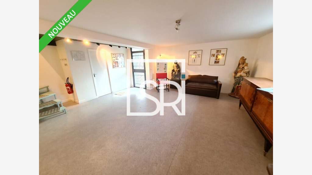 AV local 600m² sur 1580m² ZI des Listes à Issoire