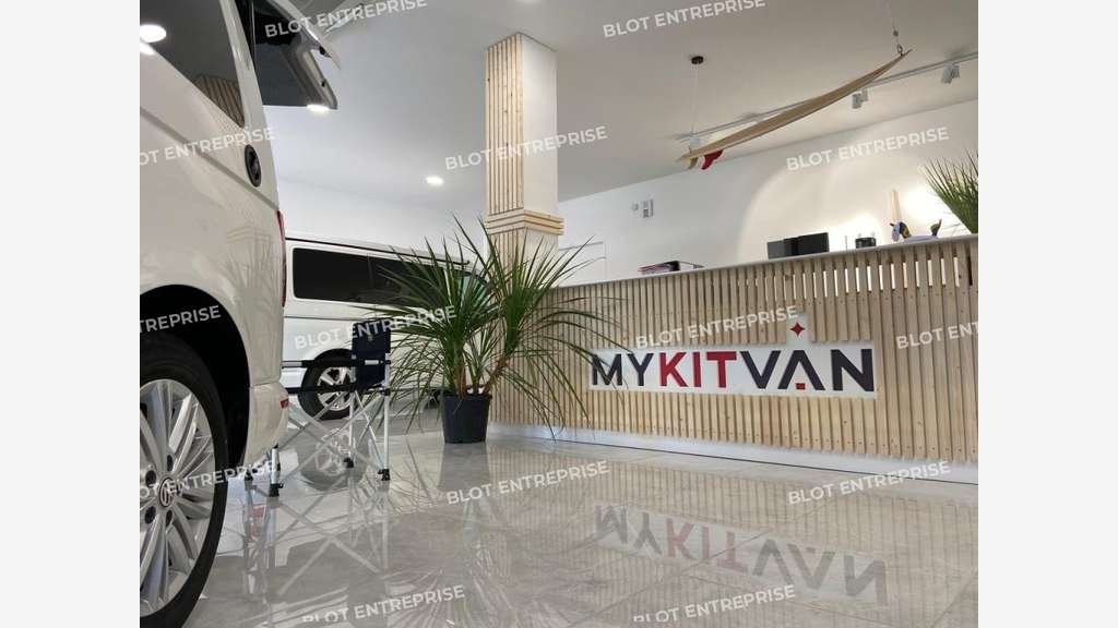 A vendre local d'activités de 810m² les Sorinieres