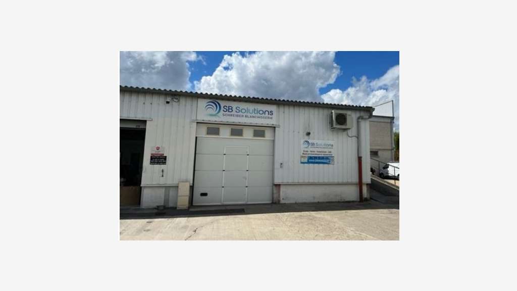 Vente local activité bureaux 224m² à Lissieu