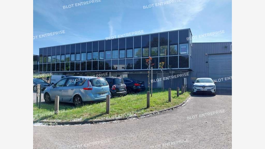 Vente locaux d'activités 1839m² à Nantes Chantenay