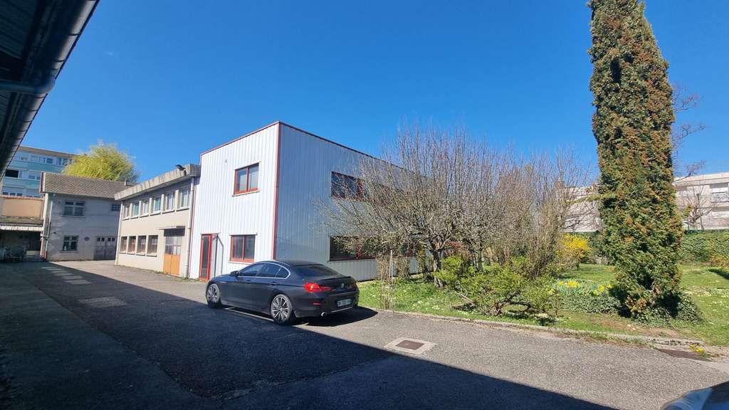 Vente local d'activité de 800m² à Oyonnax centre