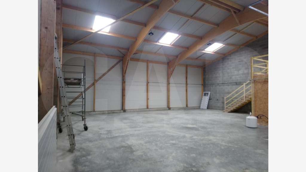A vendre cellule d'activité 248m² Plélan-le-Grand